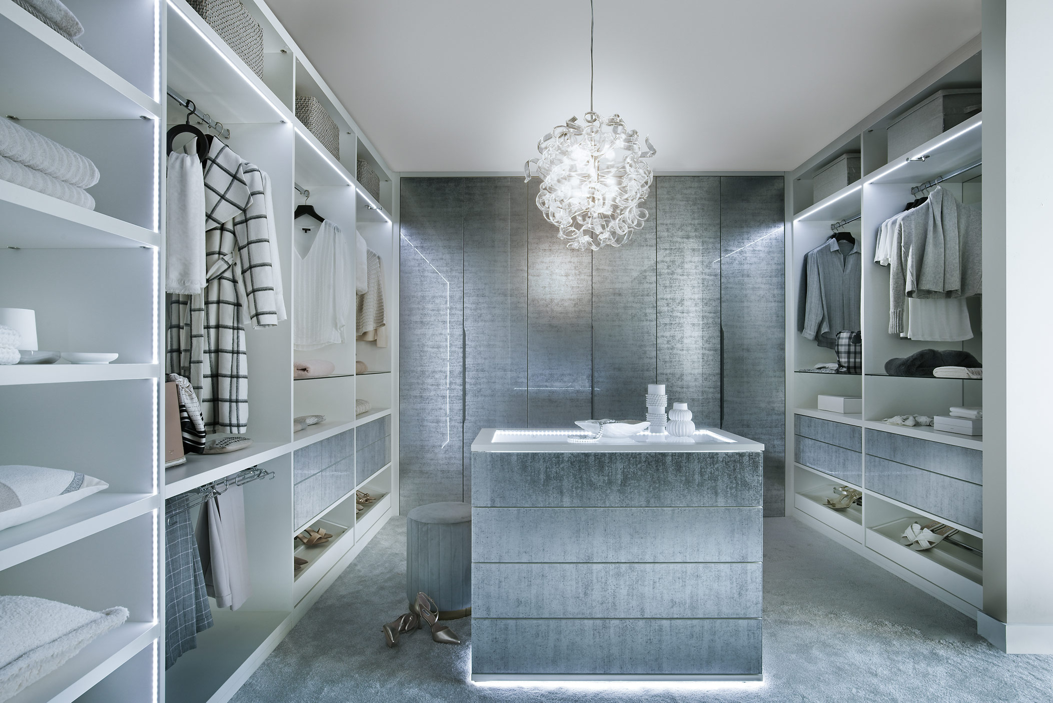 Luxury Walk In Wardrobe Dubai Villa